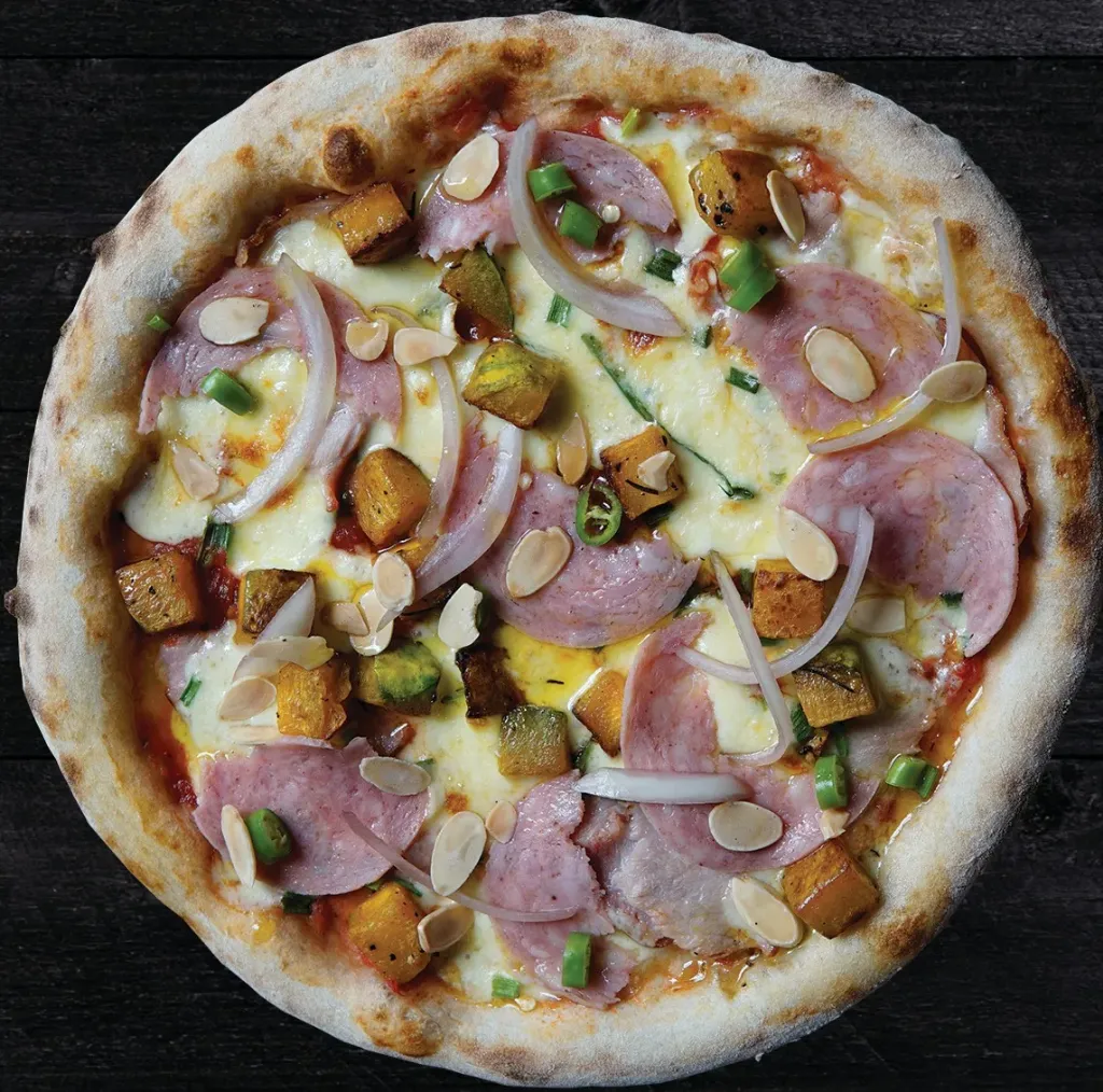 Pizza Bí Đỏ size L Roast Pumpkin & Garlic Sausage